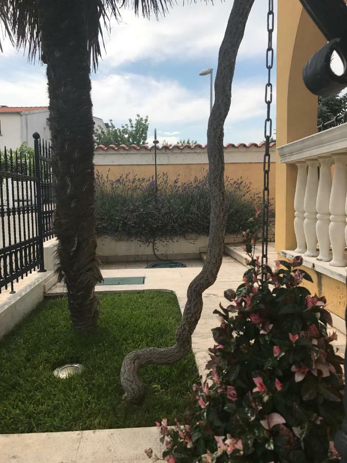 Vila Rojana Vodice Esterno foto