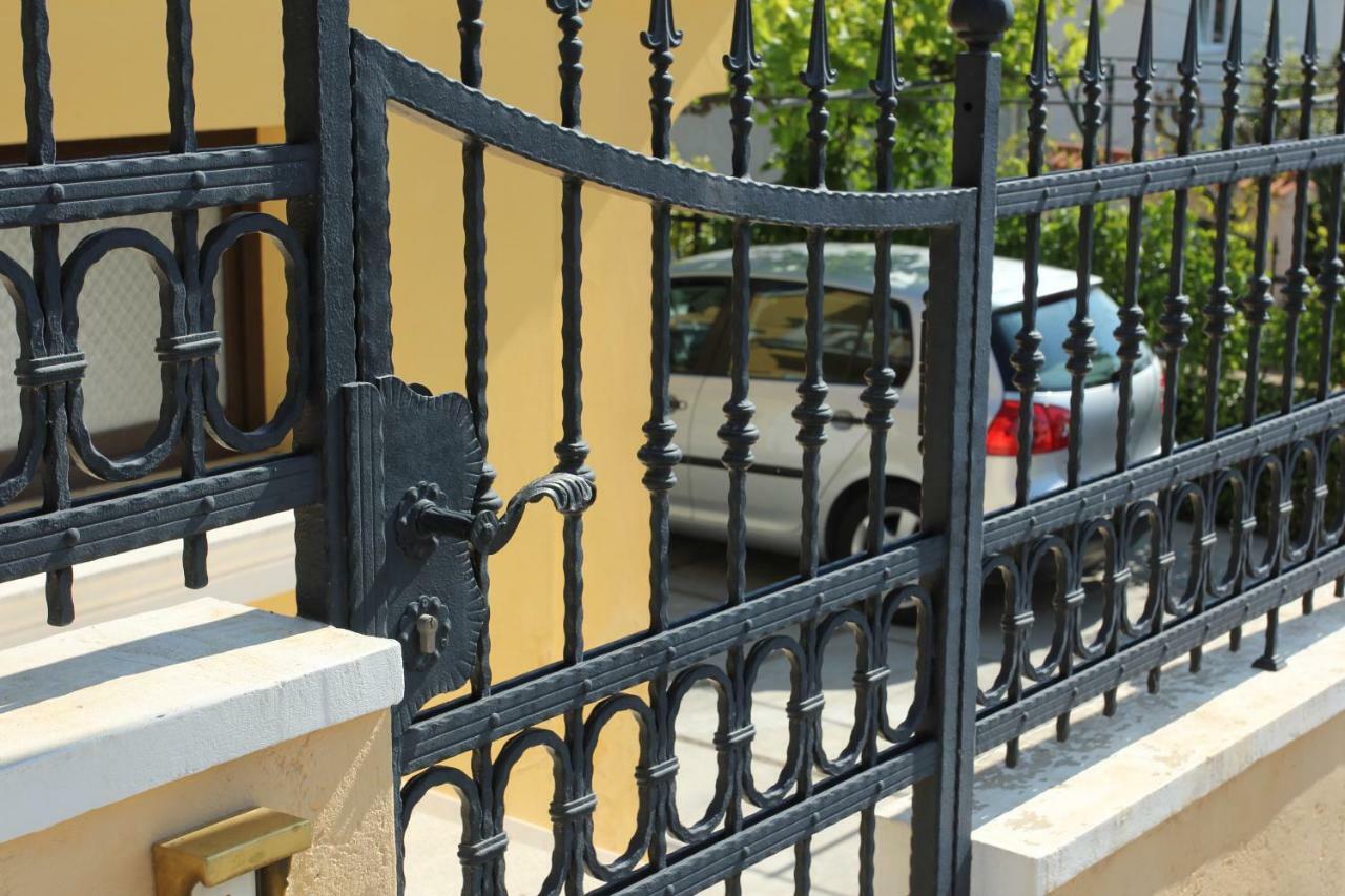 Vila Rojana Vodice Esterno foto