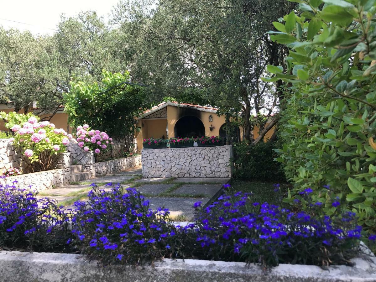Vila Rojana Vodice Esterno foto