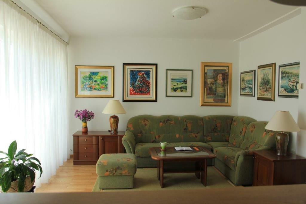 Vila Rojana Vodice Esterno foto
