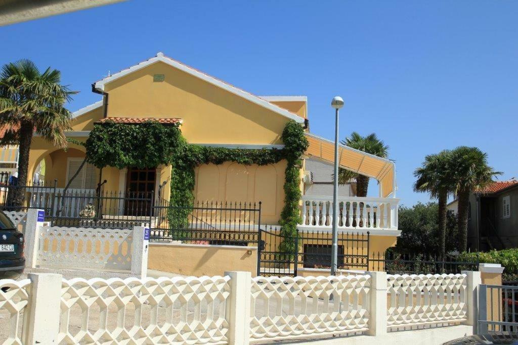 Vila Rojana Vodice Esterno foto